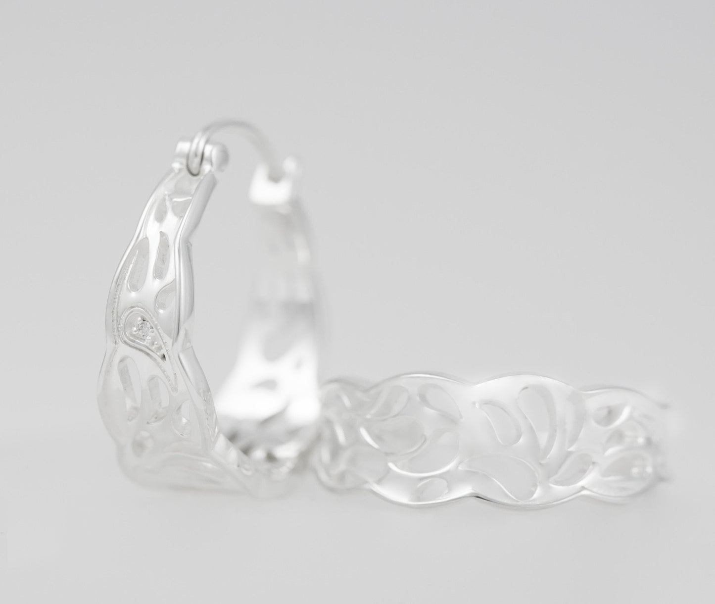 Wave Scroll Paisley Earrings - Metalsmiths Sterling䋢 Canada