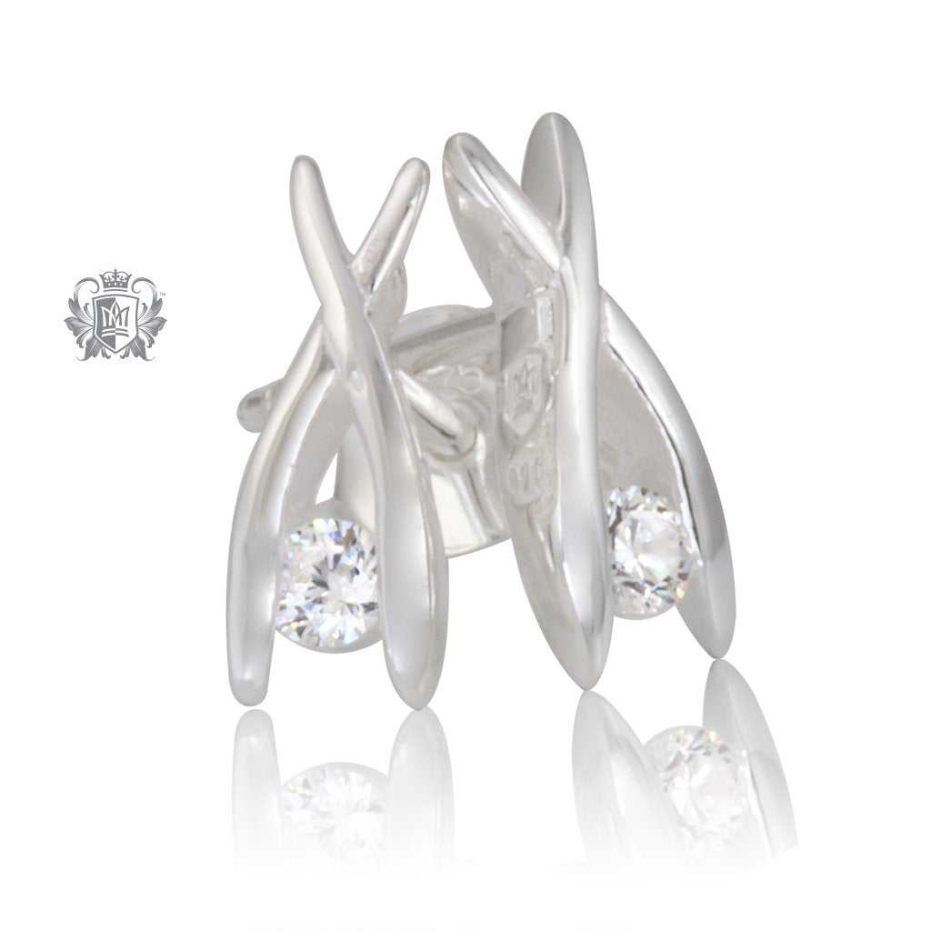 Cross Over Cubic Studs