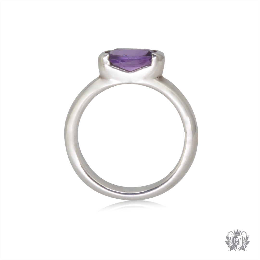 Oval Amethyst Ring