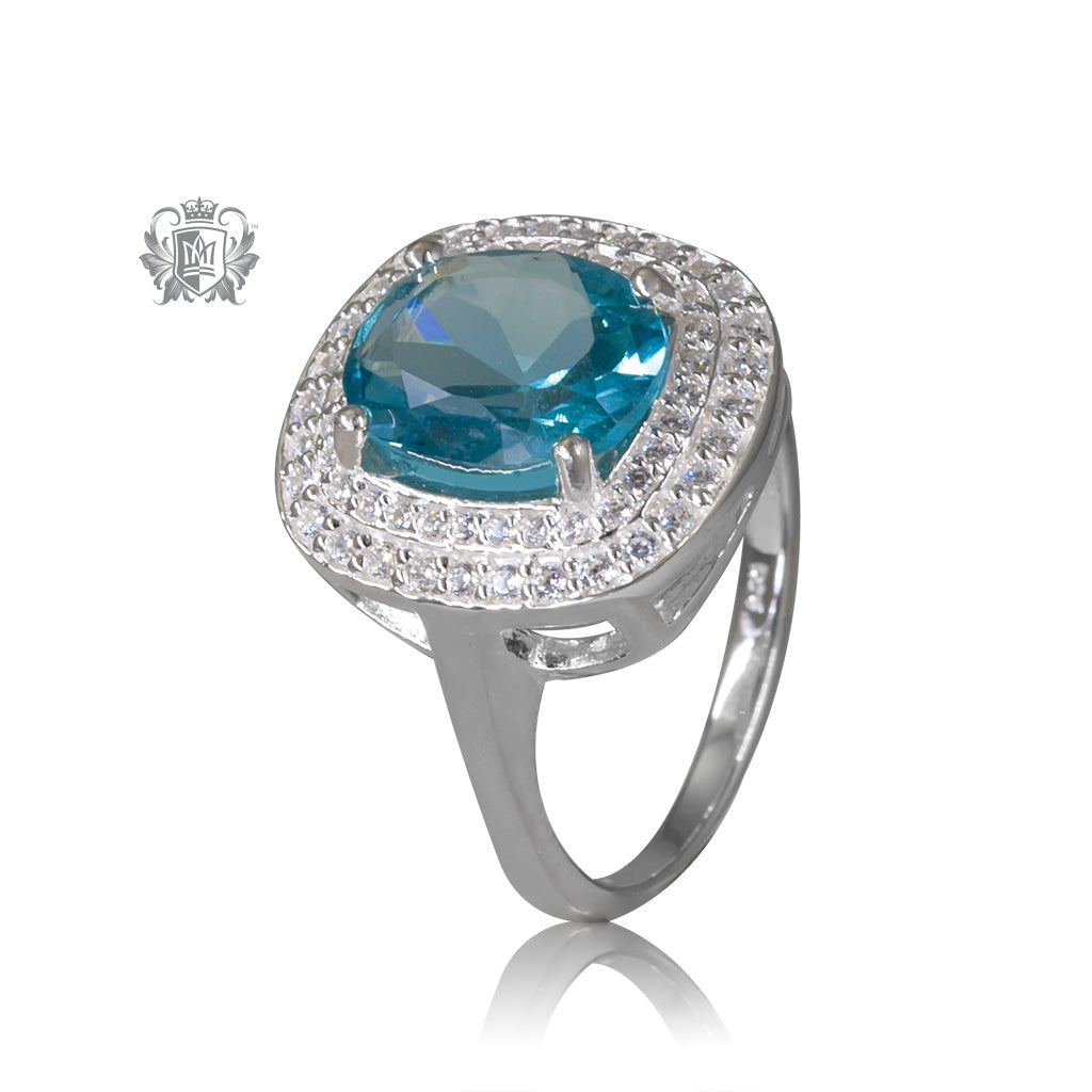 Elegant Sparkle Cocktail Ring